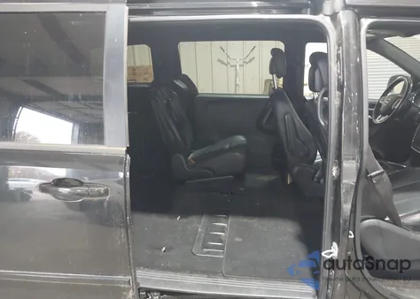 2016 Dodge Grand Caravan R/T z USA, uszkodzony, nr VIN 2C4RDGEG4GR370720